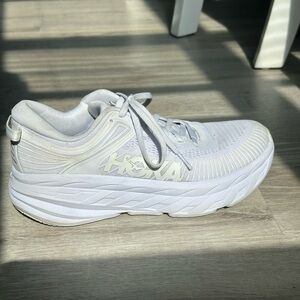 HOKA Women’s Bondi 7 Shoes in White/White